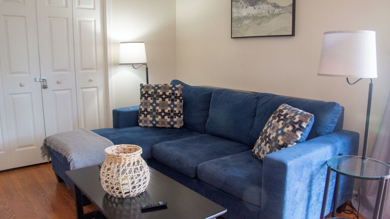 Photo of Livingroom in Center