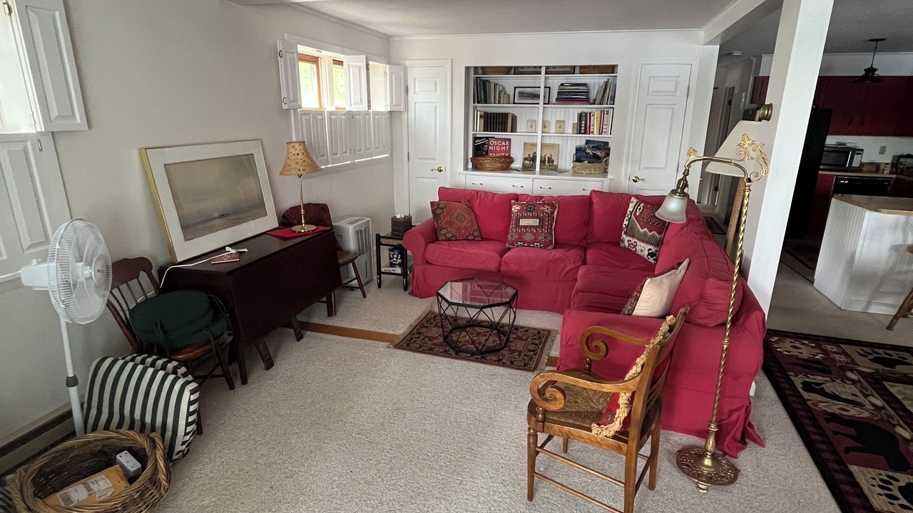 Photo of Livingroom in Wolfeboro