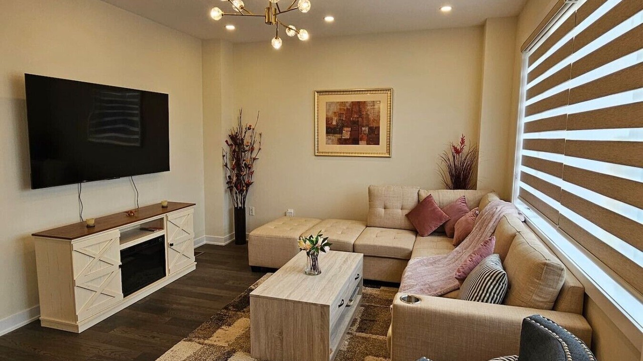 Photo of Livingroom in Welland