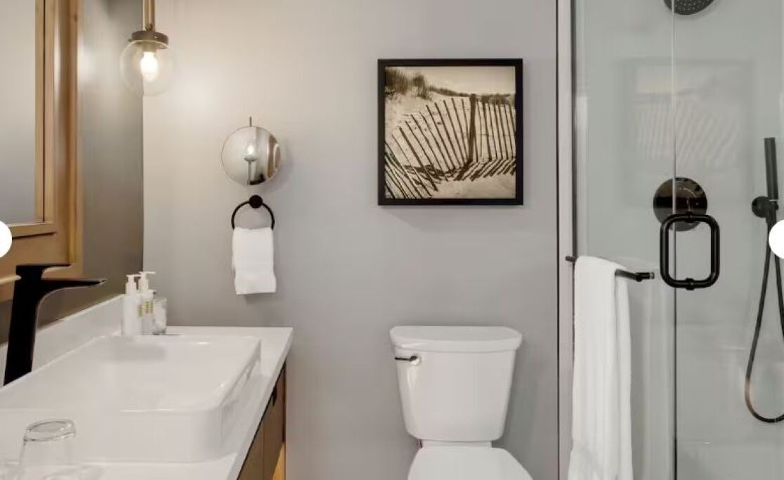 Photo of Bathroom in Goat Island