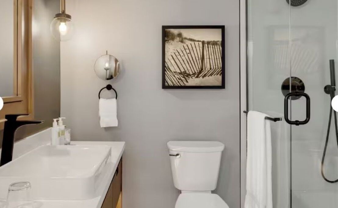 Photo of Bathroom in Goat Island
