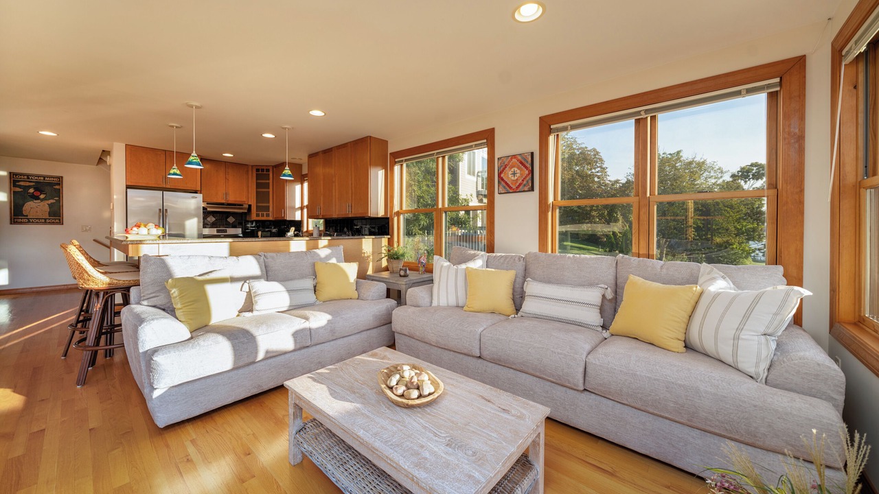 Photo of Livingroom in Branford