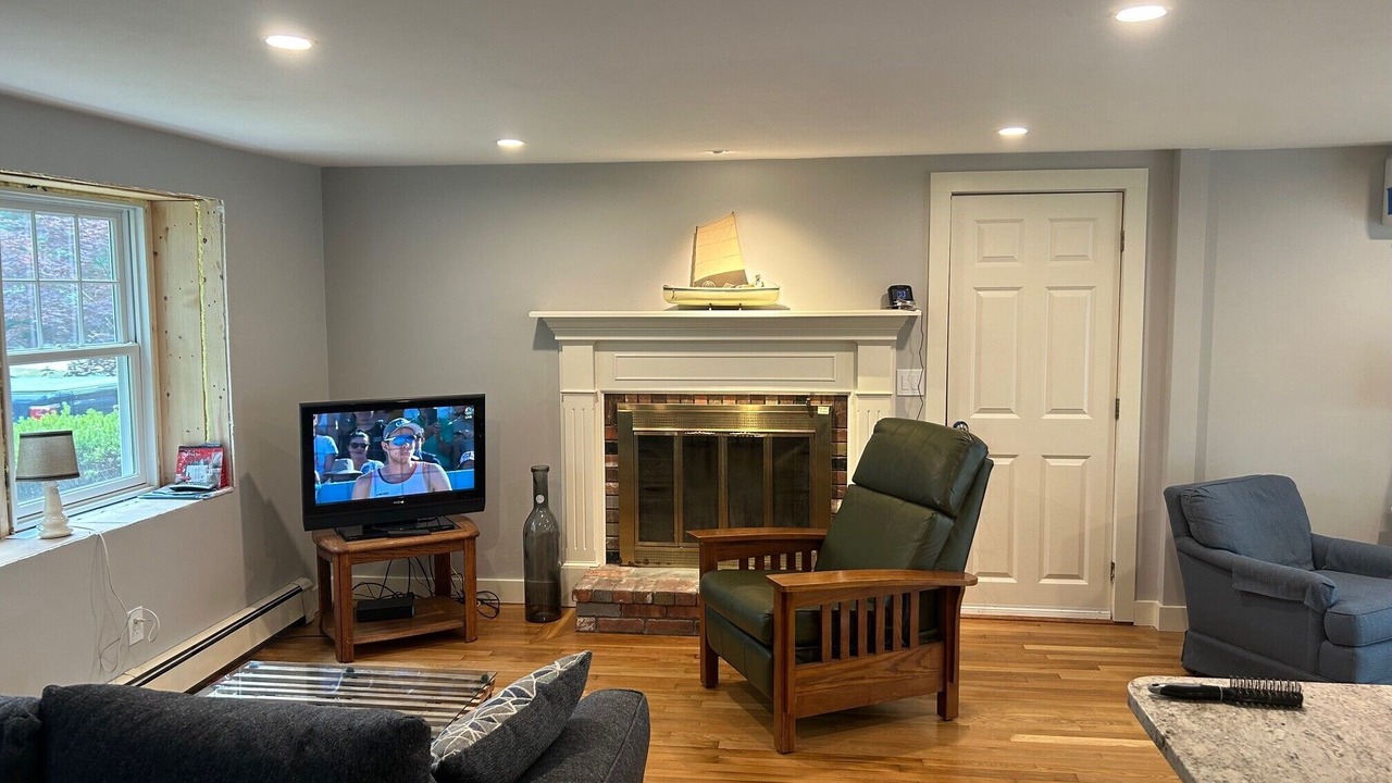 Photo of Livingroom in Falmouth Heights