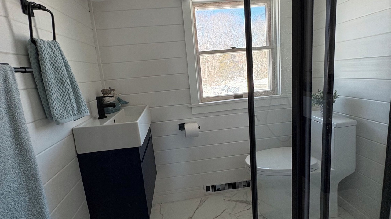 Photo of Bathroom in Old Lyme