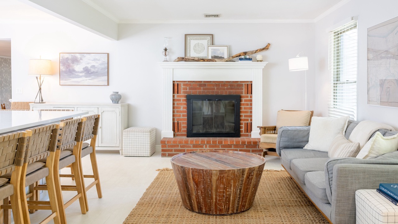 Photo of Livingroom in Southold