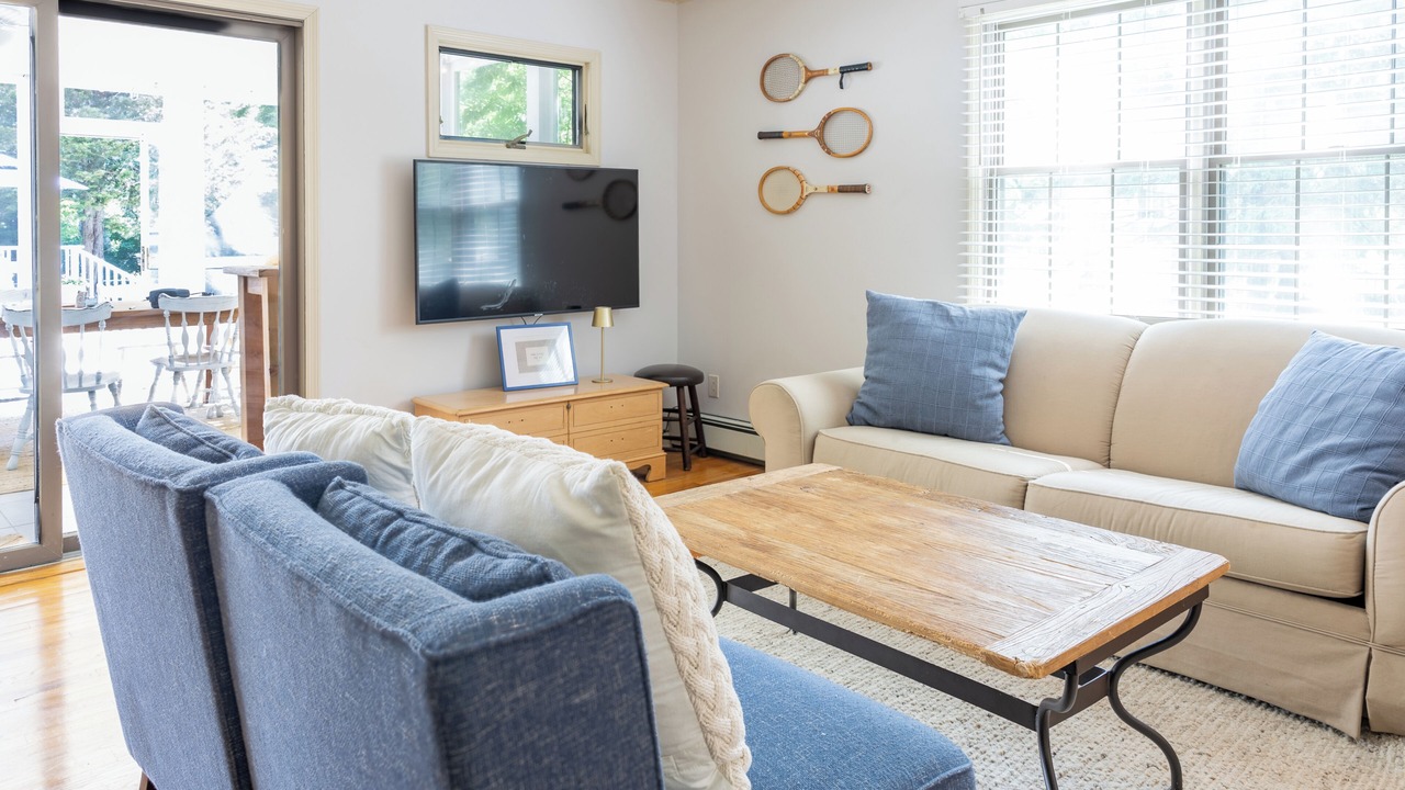 Photo of Livingroom in Southold