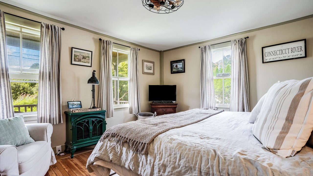 Photo of Bedroom in East Haddam