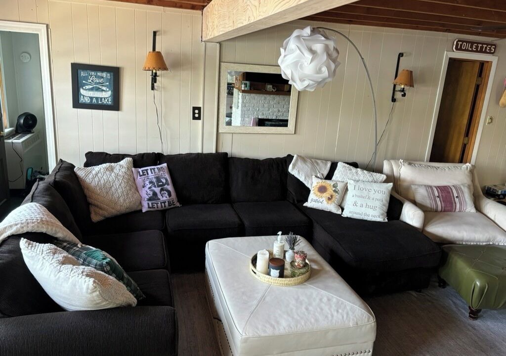 Photo of Livingroom in Barrington