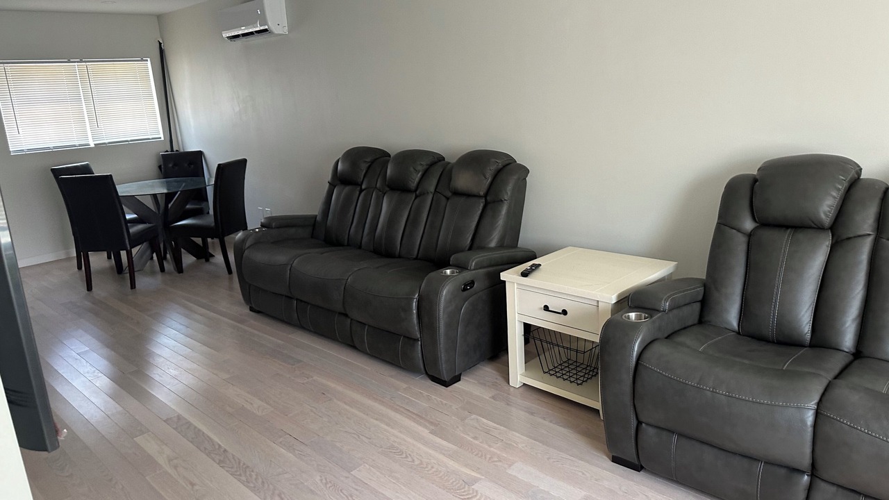 Photo of Livingroom in South Side