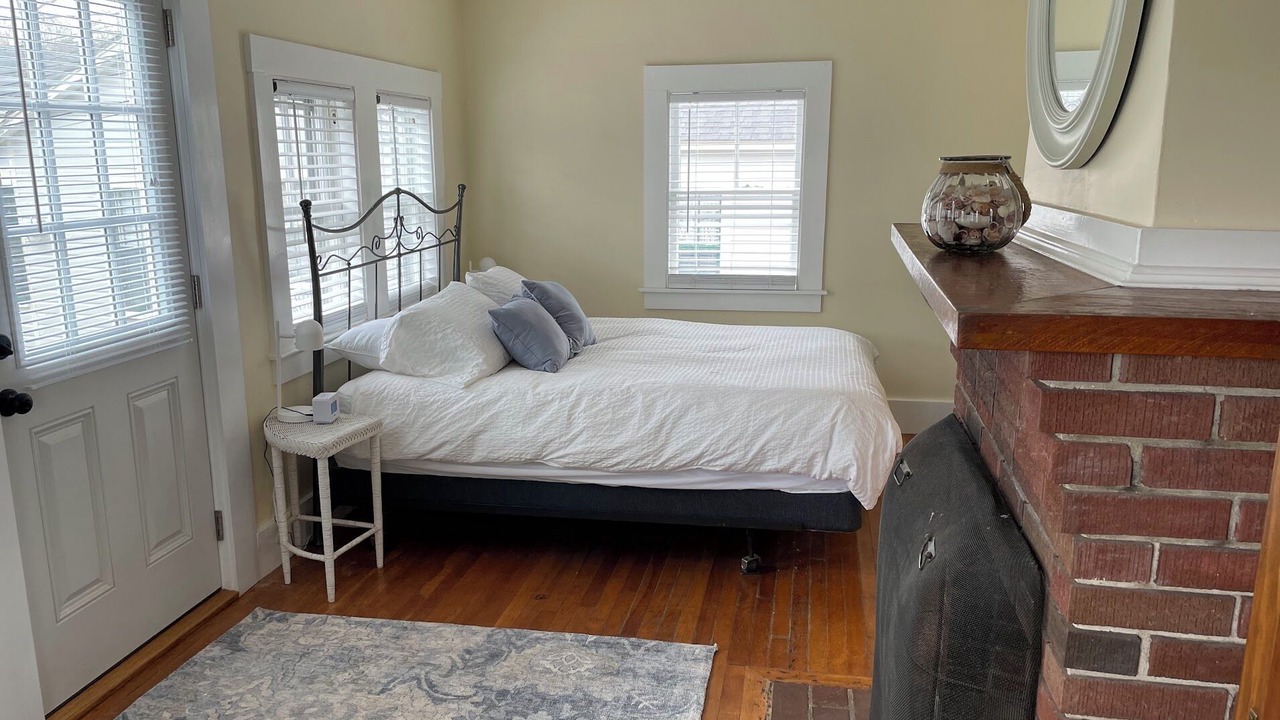 Photo of Bedroom in Ogunquit