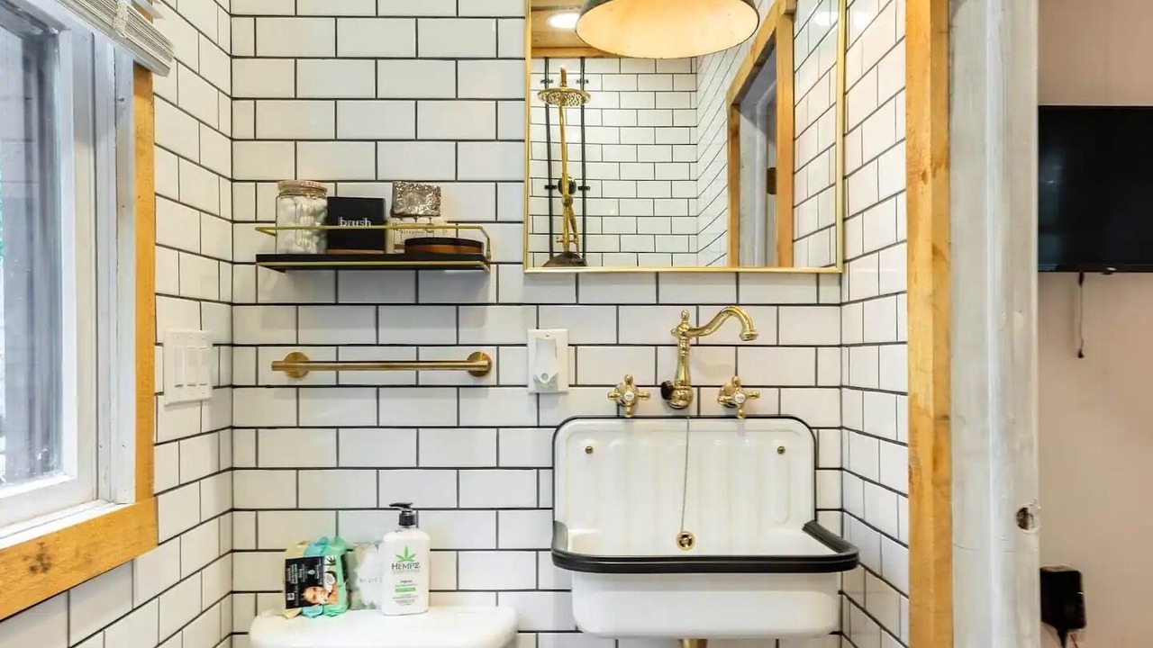 Photo of Bathroom in Edgewood