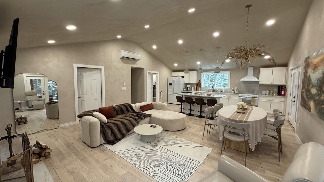 Photo of Livingroom in Bass Harbor