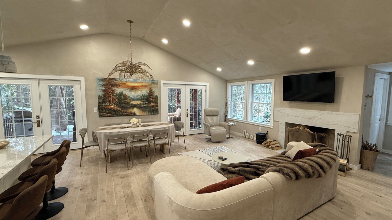 Photo of Livingroom in Bass Harbor