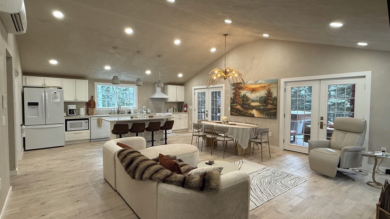 Photo of Livingroom in Bass Harbor