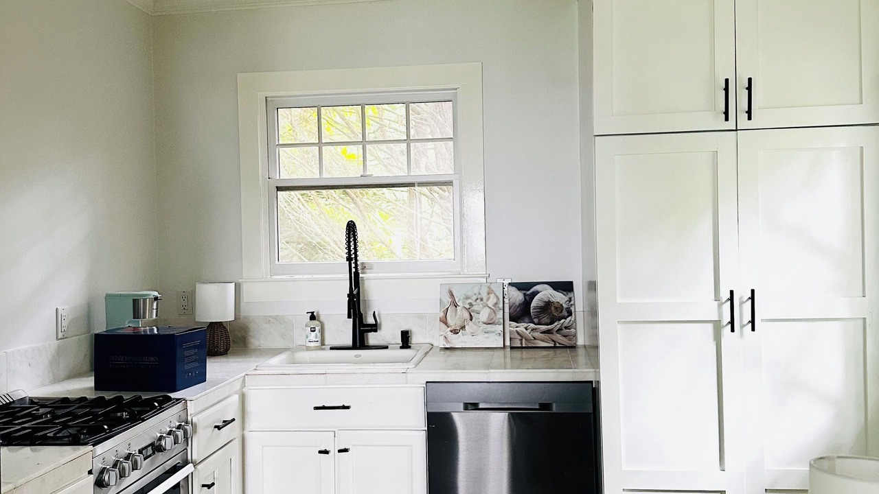 Photo of Kitchen in Village of Southampton