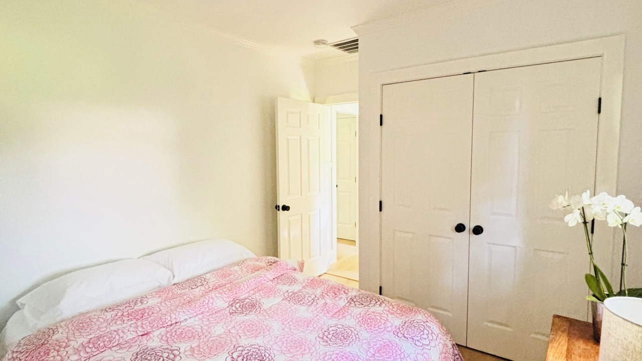 Photo of Bedroom in Village of Southampton