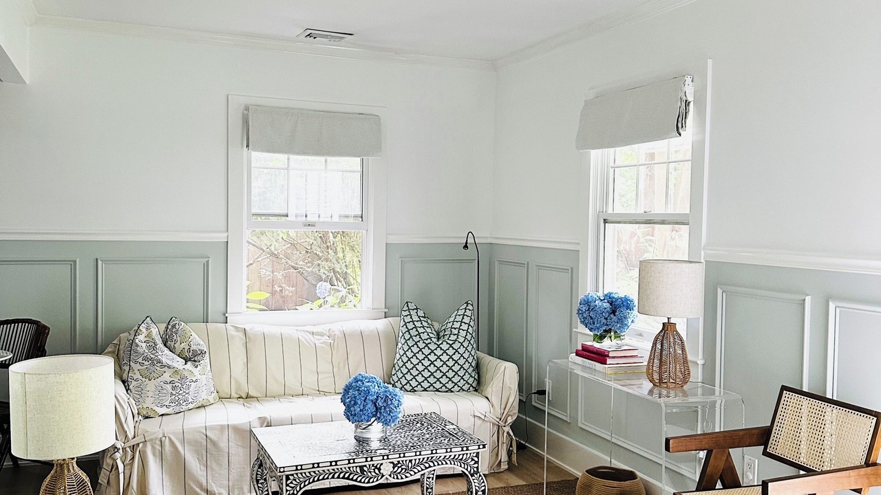 Photo of Livingroom in Village of Southampton