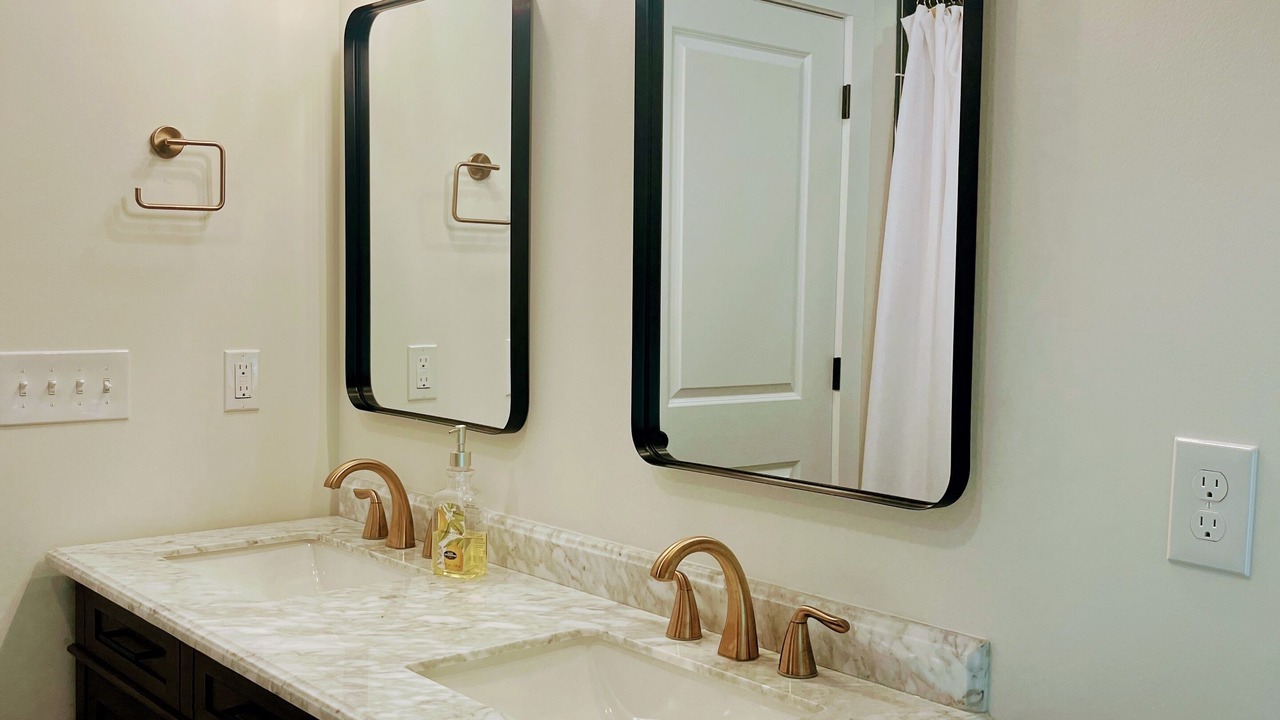 Photo of Bathroom in Sunapee