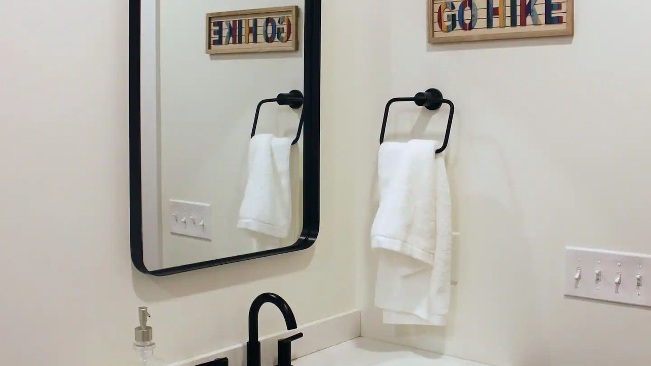 Photo of Bathroom in Sunapee