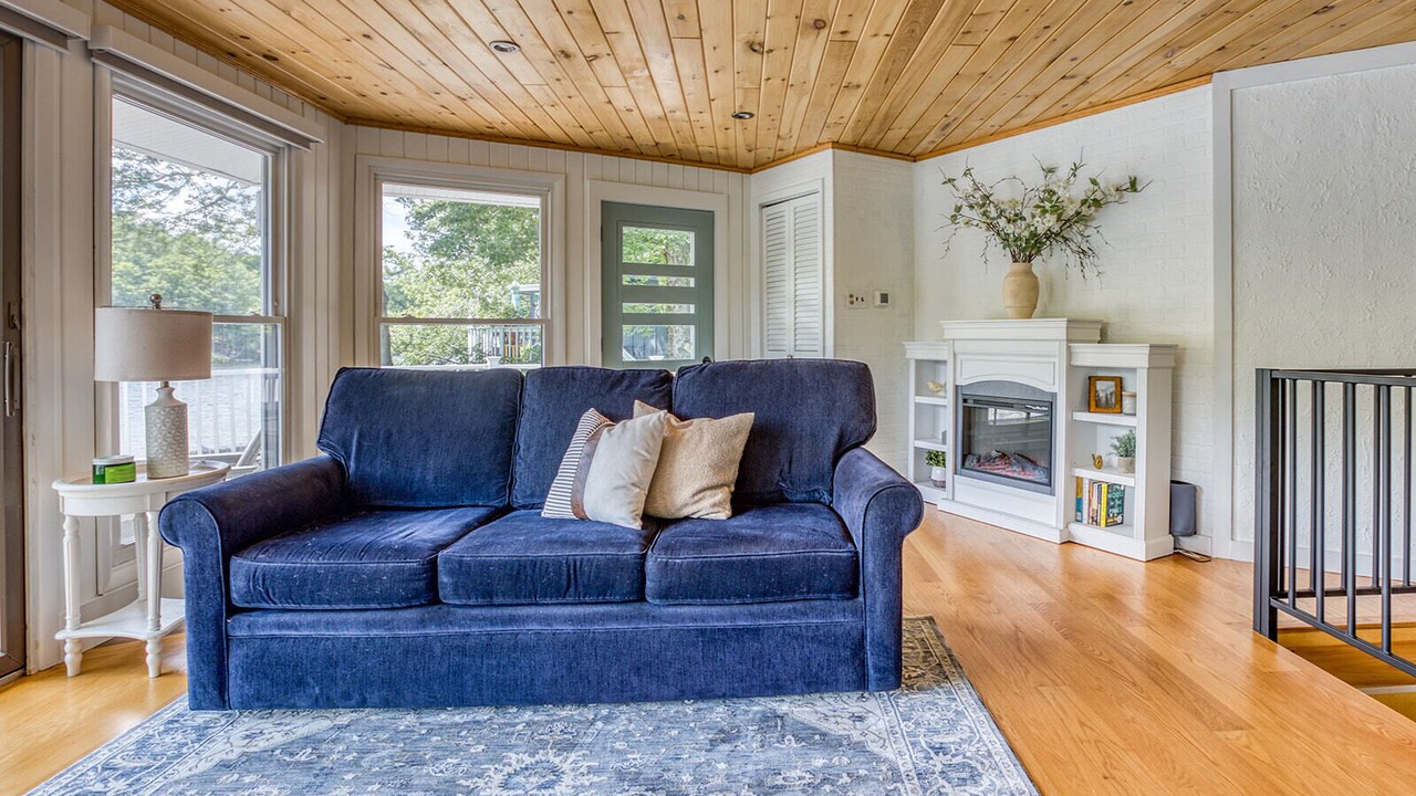 Photo of Livingroom in Sherwood Forest