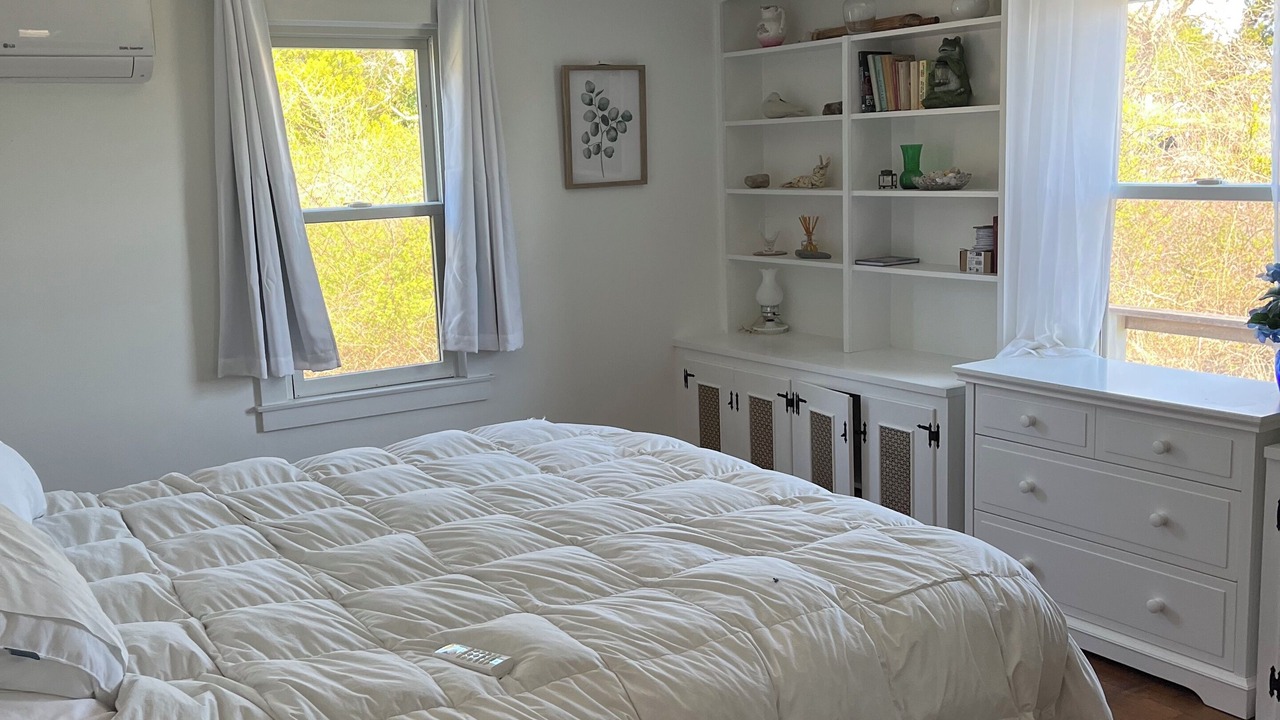 Photo of Bedroom in Chilmark