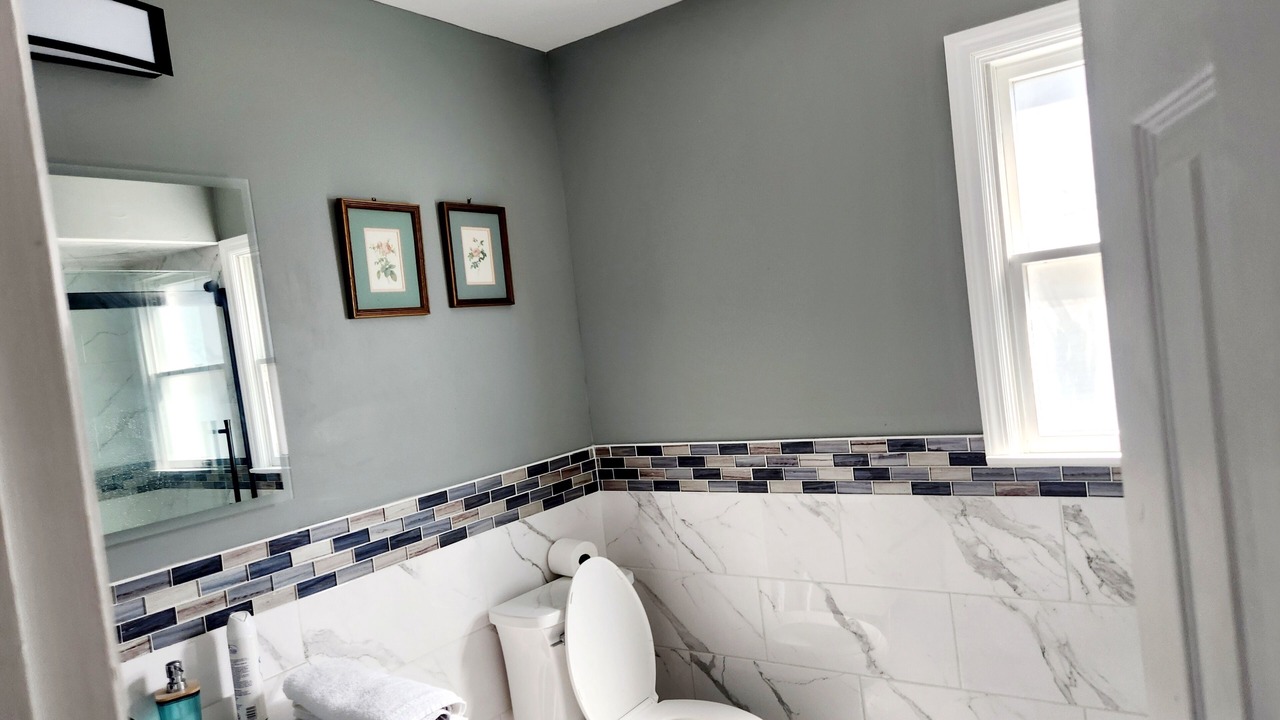 Photo of Bathroom in Bay Shore