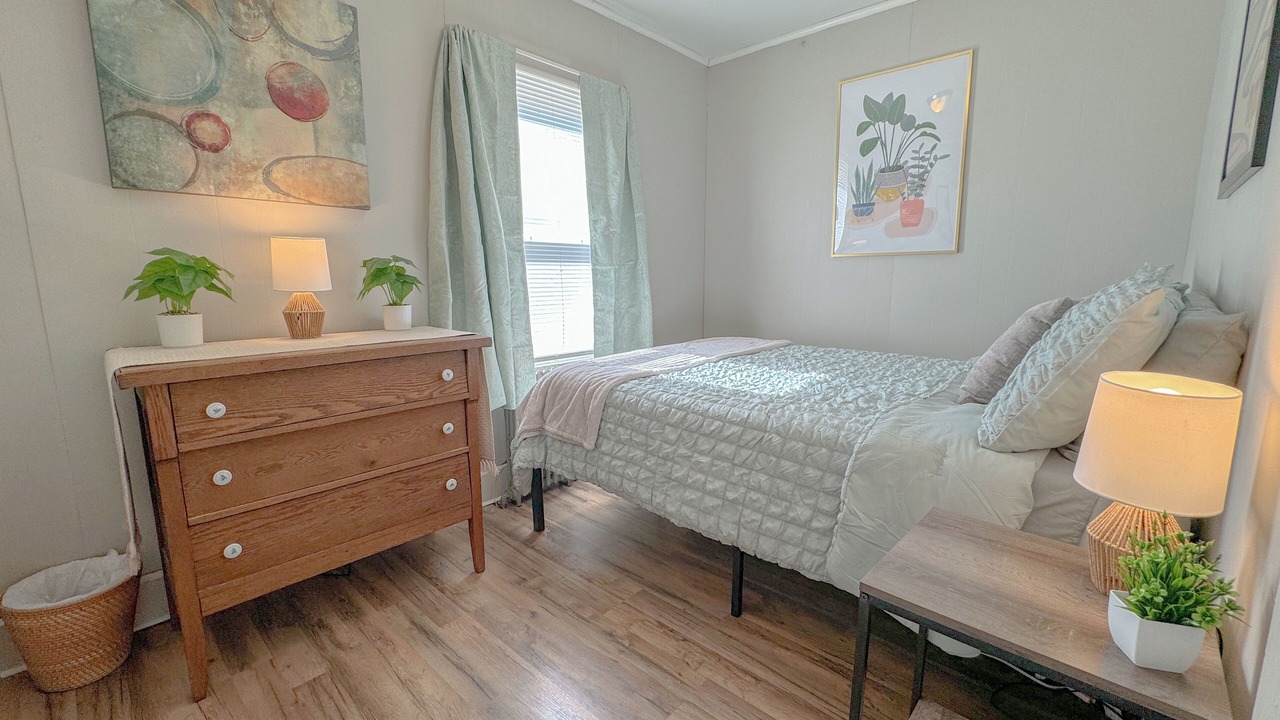 Photo of Bedroom in Hudson