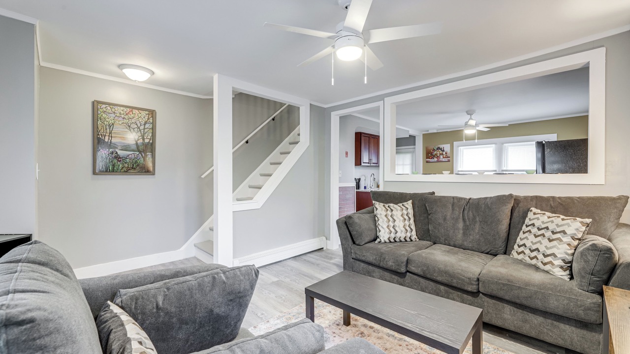 Photo of Livingroom in Easthampton