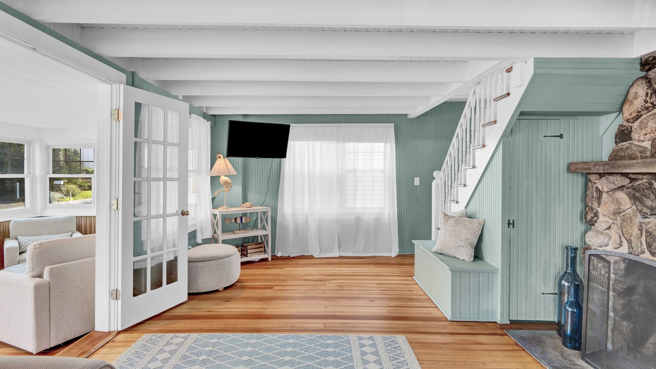 Photo of Livingroom in Niantic