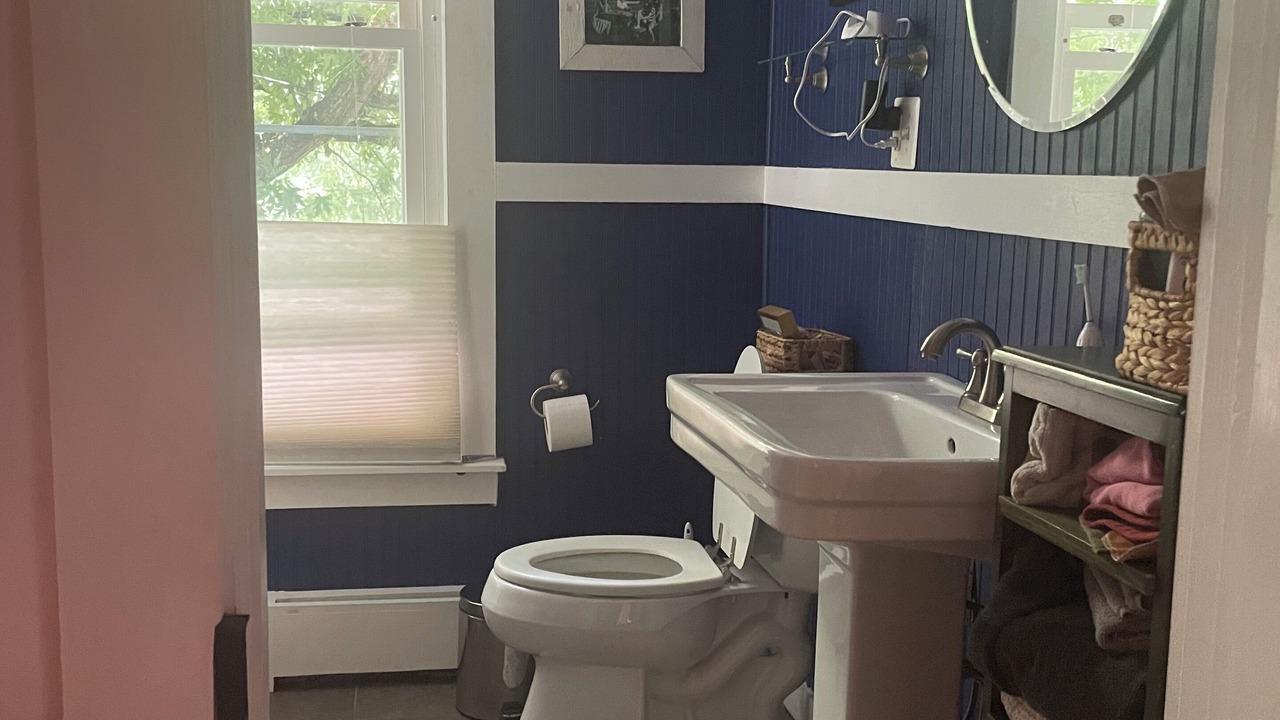 Photo of Bathroom in Oakdale