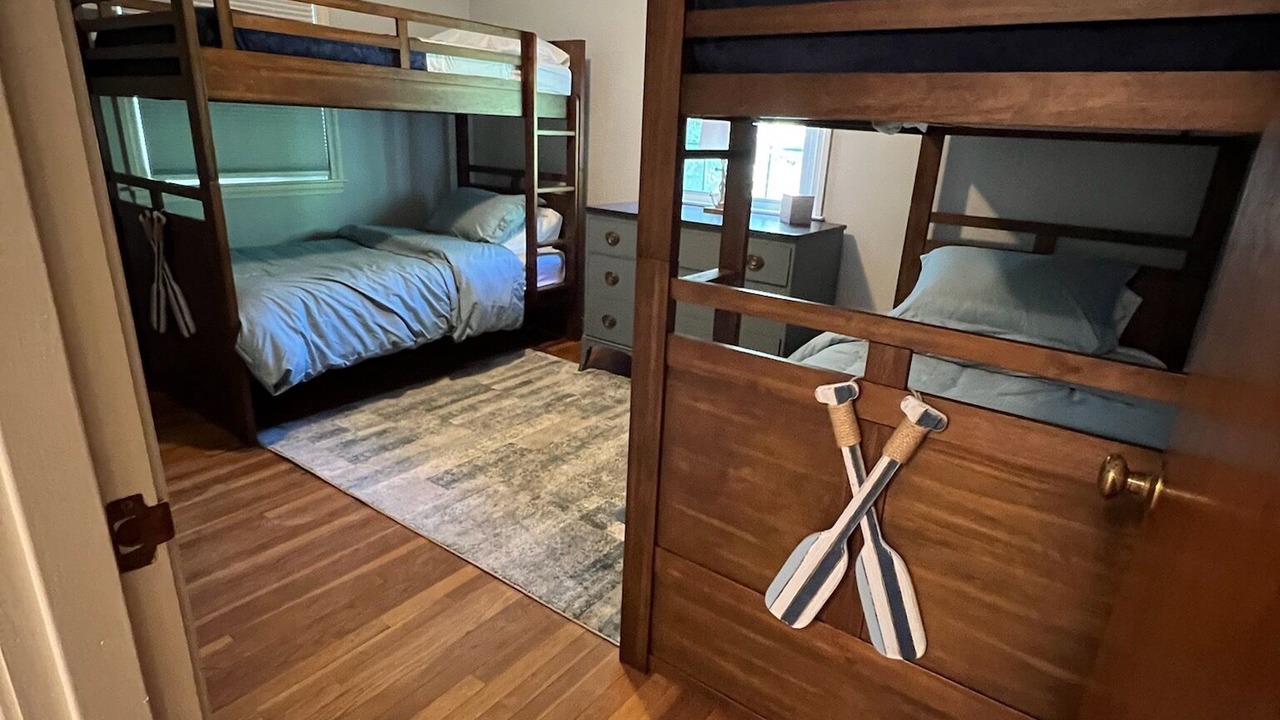 Photo of Bedroom in Moultonborough