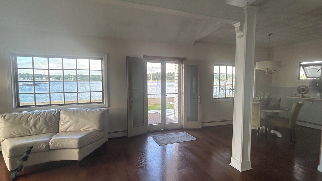 Photo of Livingroom in Bristol