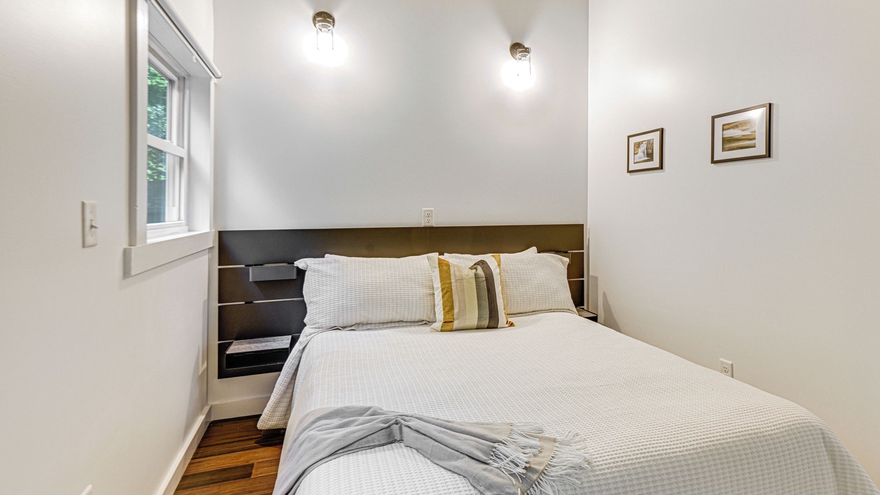 Photo of Bedroom in Center Conway