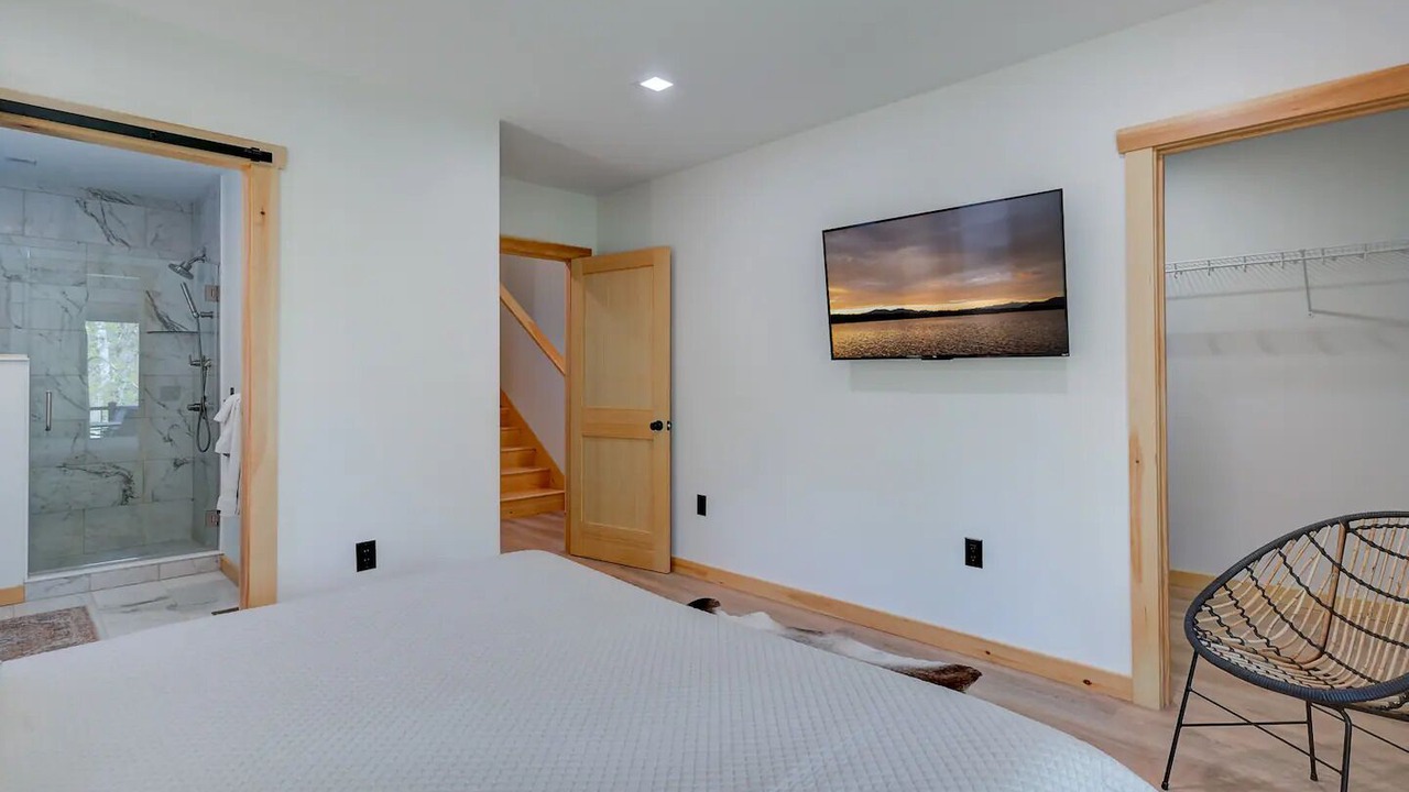 Photo of Bedroom in Bartlett