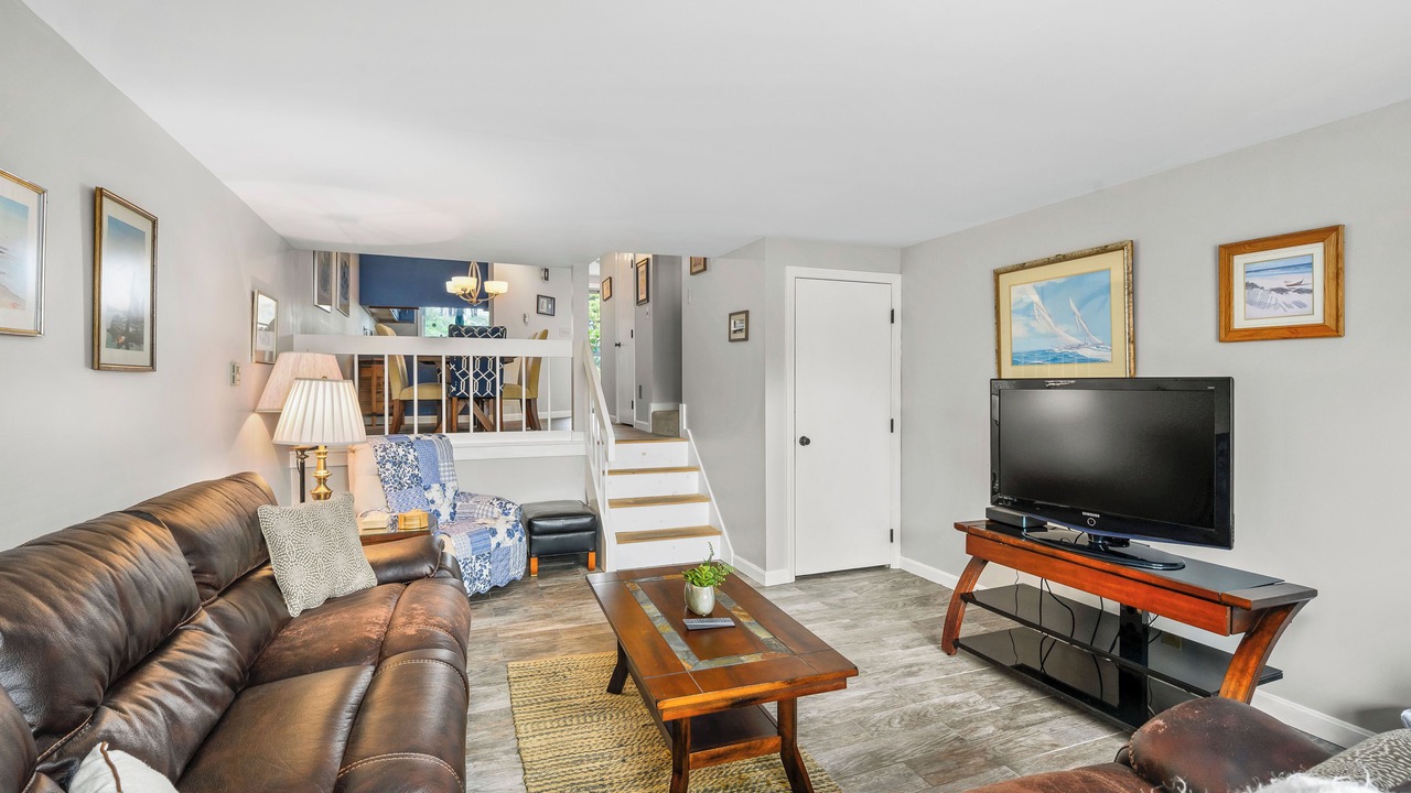 Photo of Livingroom in Hyannis