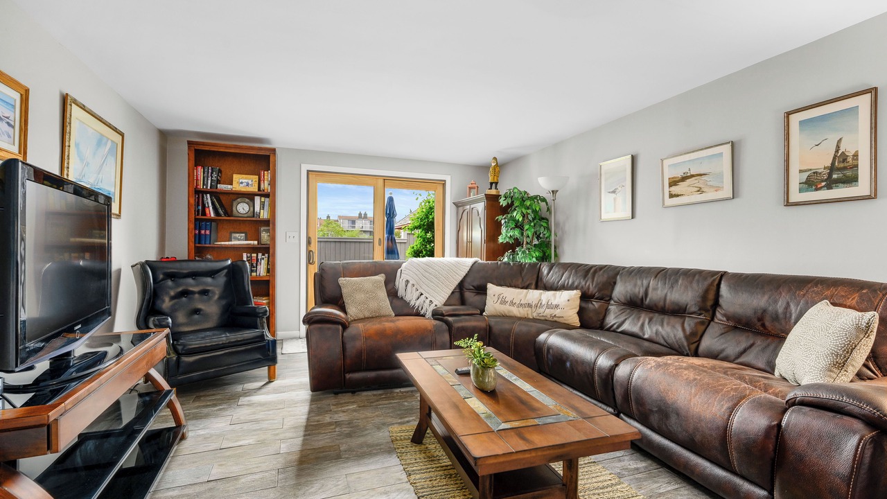 Photo of Livingroom in Hyannis