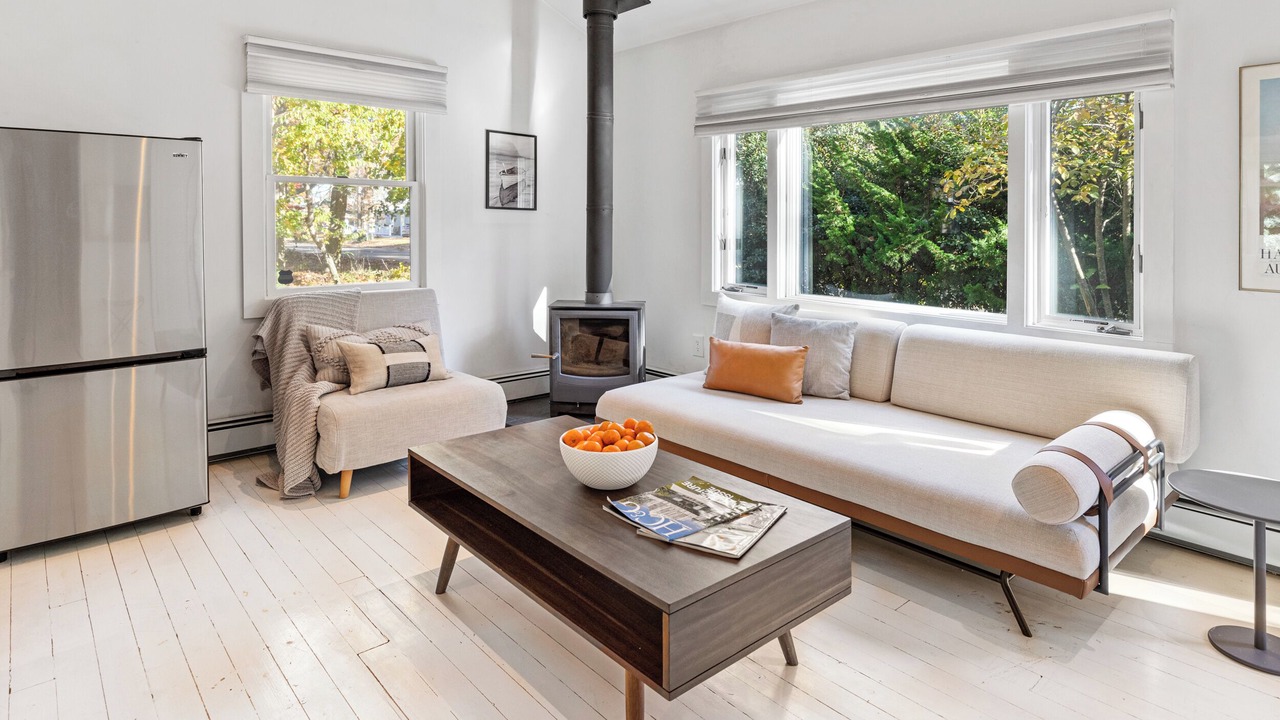 Photo of Livingroom in Noyack