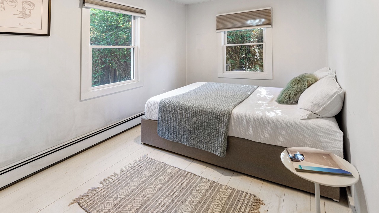 Photo of Bedroom in Noyack