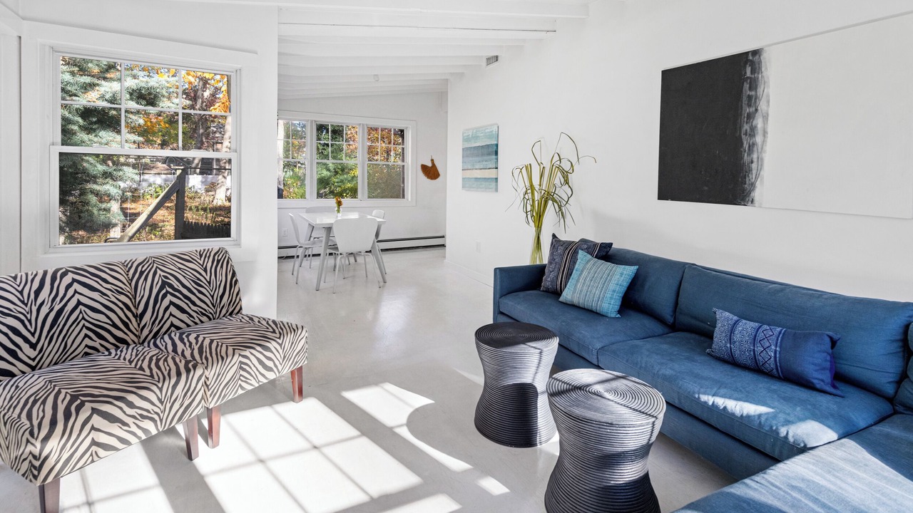 Photo of Livingroom in Noyack