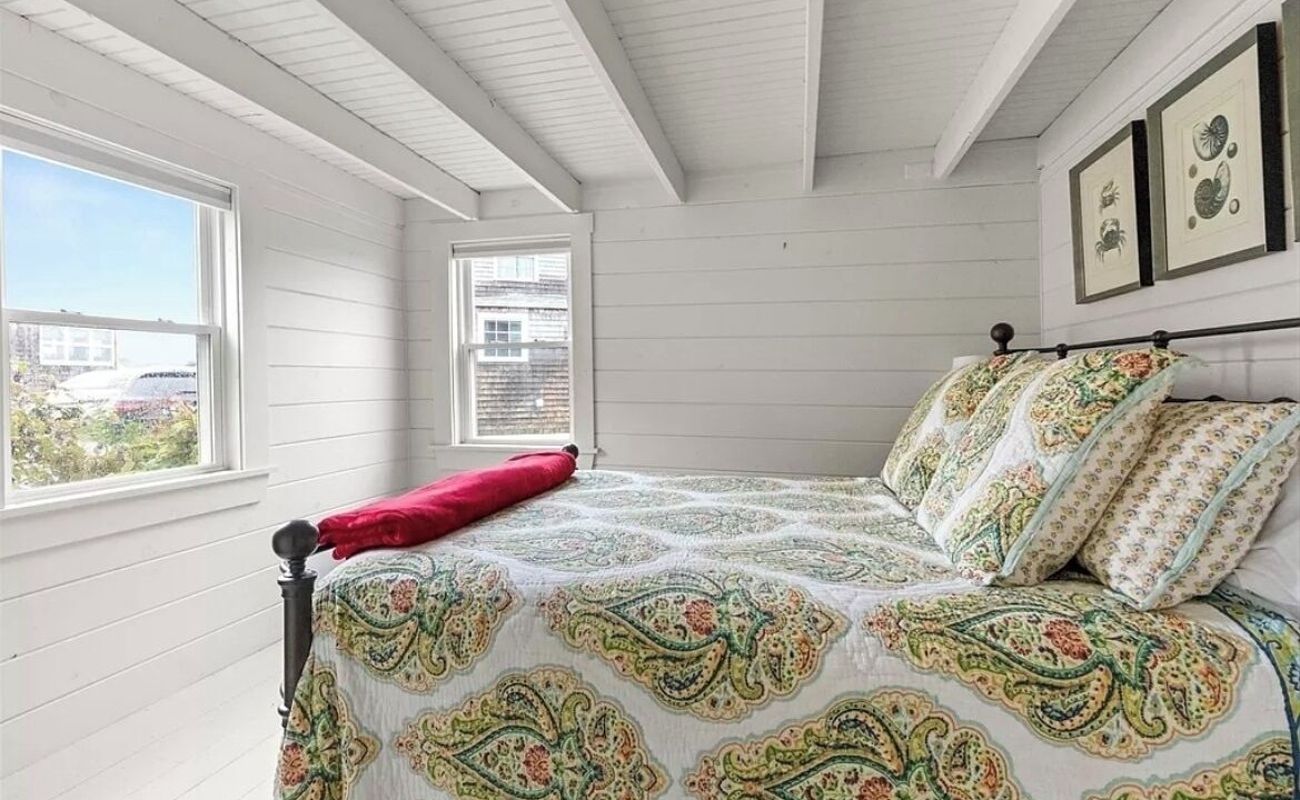 Photo of Bedroom in Great Neck