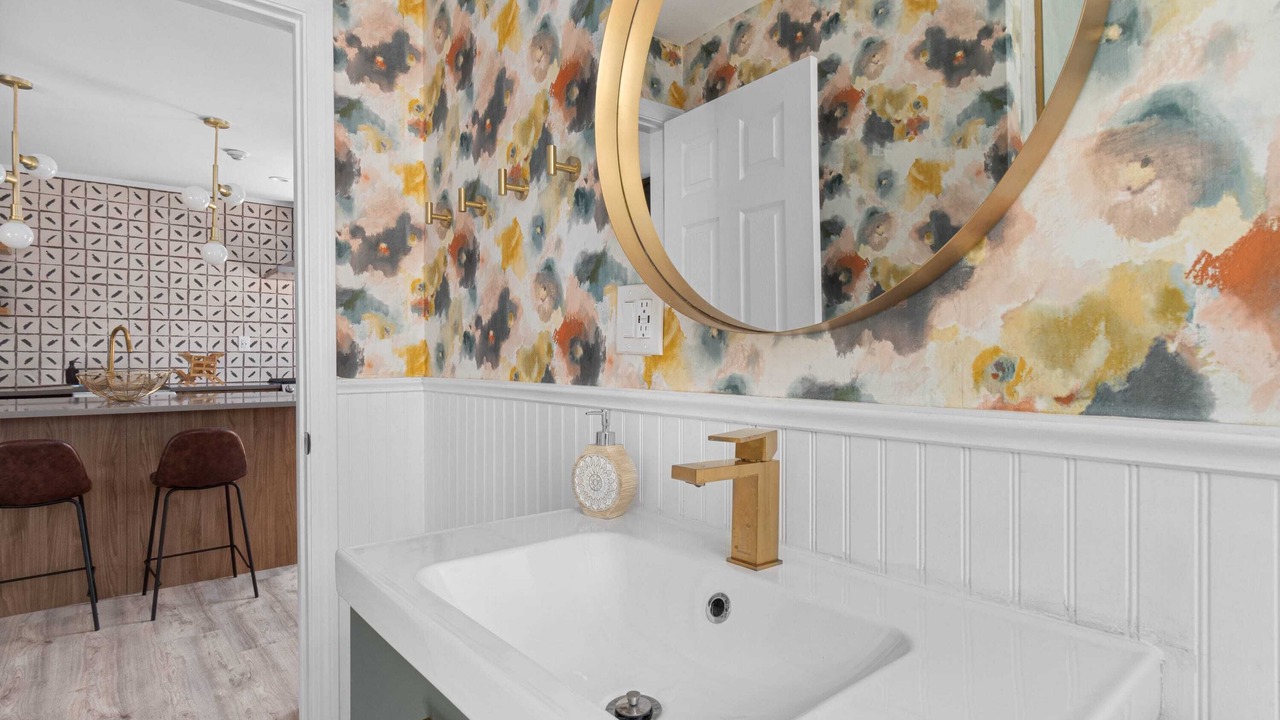 Photo of Bathroom in Warren