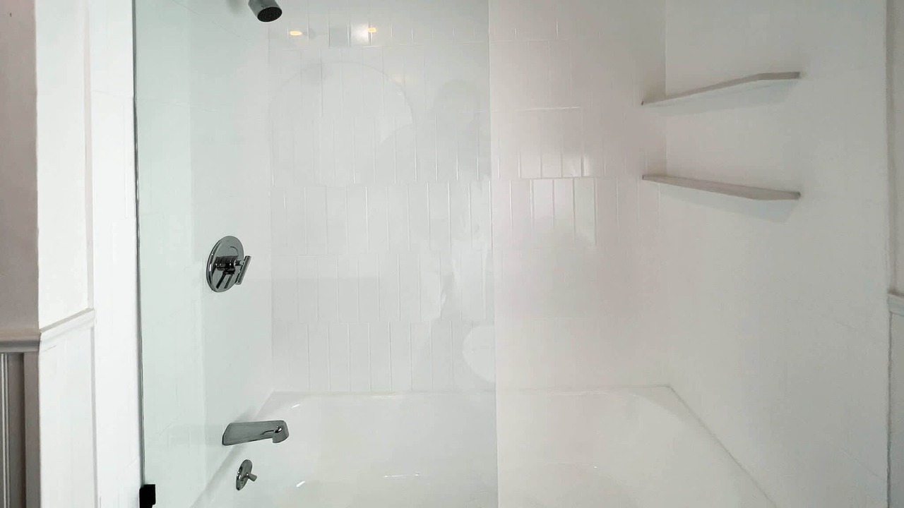 Photo of Bathroom in Warren