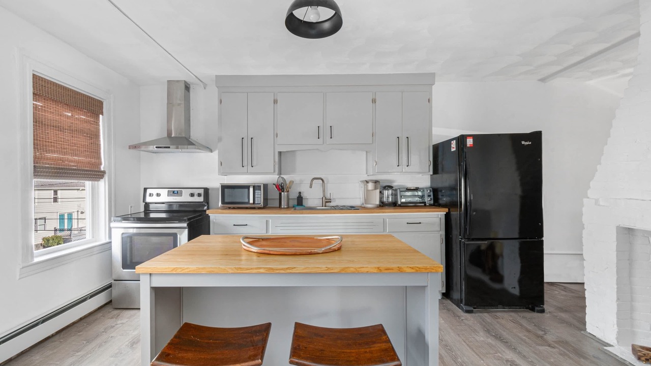Photo of Kitchen in Warren