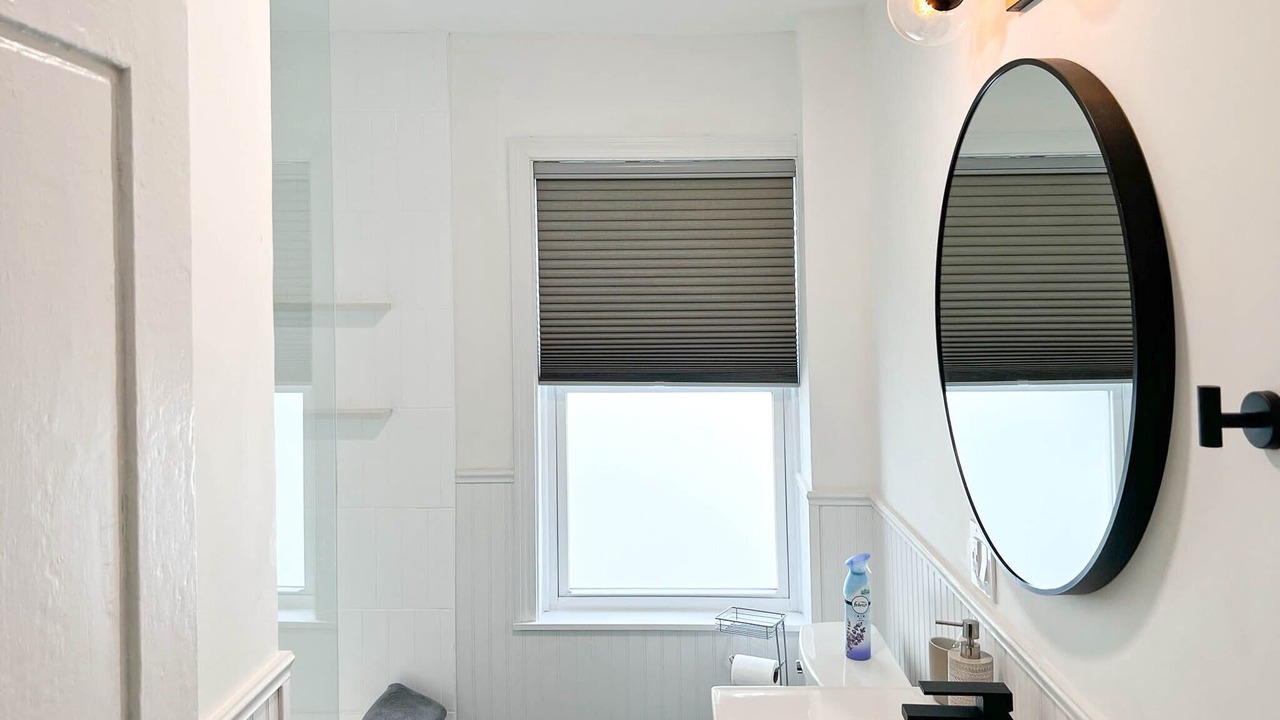 Photo of Bathroom in Warren