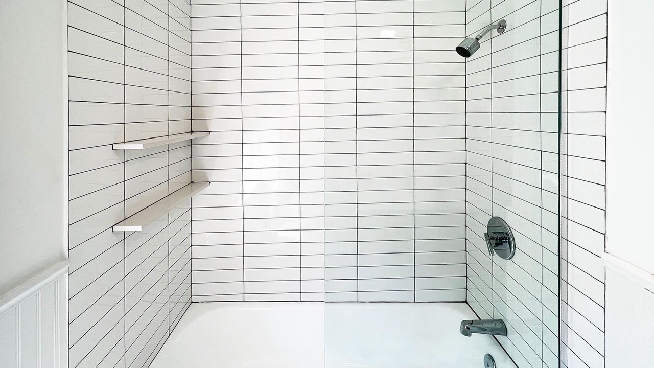 Photo of Bathroom in Warren