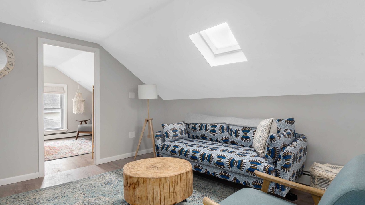 Photo of Livingroom in Warren