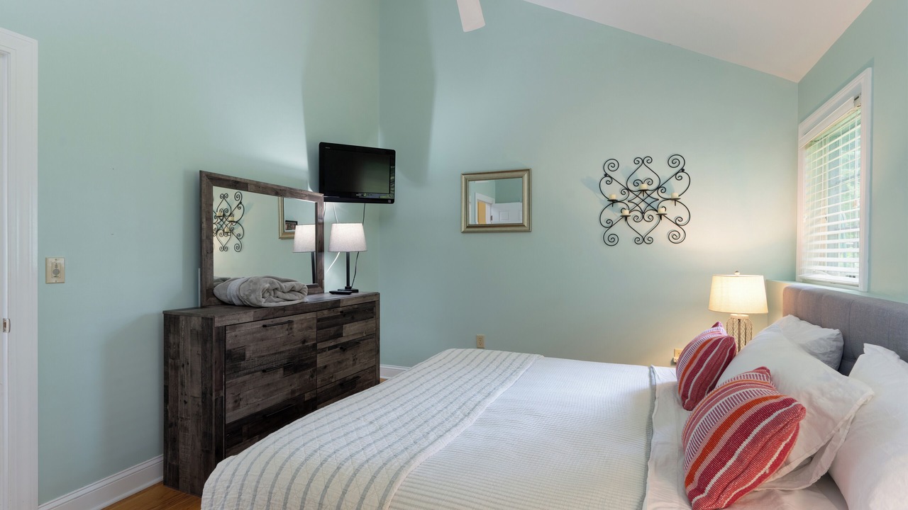 Photo of Bedroom in Lenox