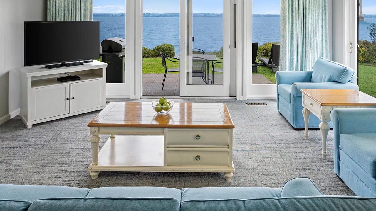 Photo of Livingroom in Jamestown