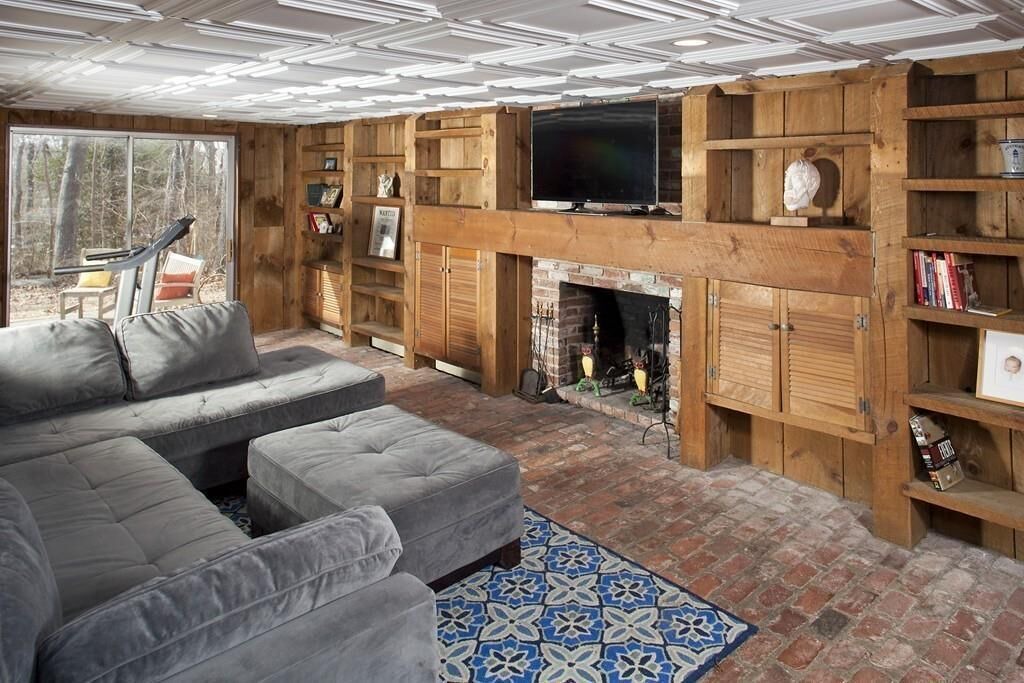 Photo of Livingroom in Minot