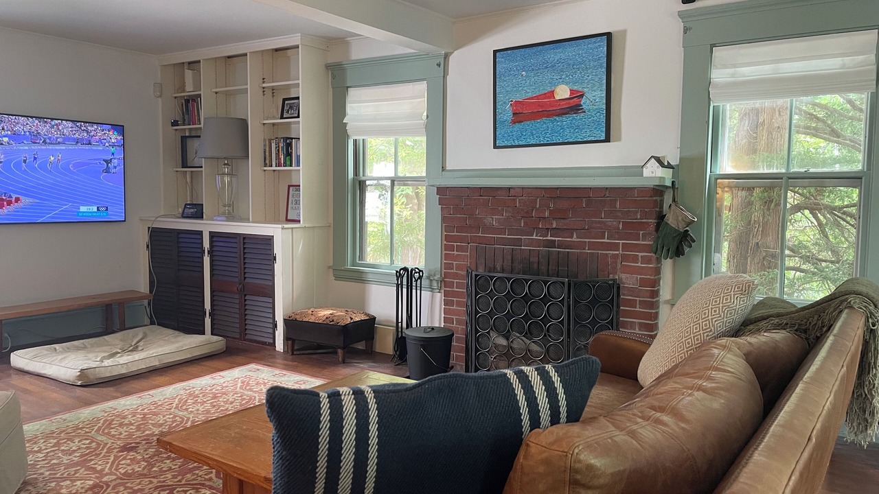 Photo of Livingroom in Cotuit